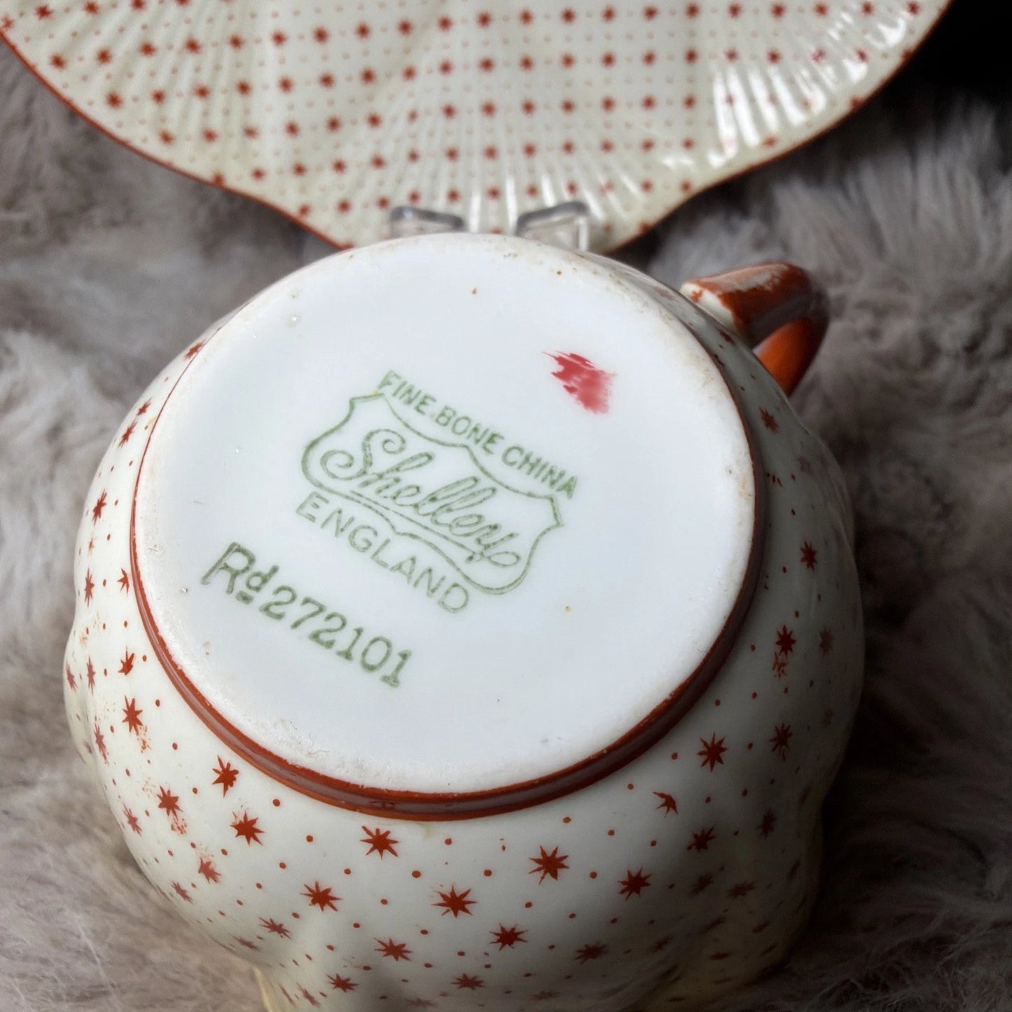 Vintage Shelley England Fine Bone China Teacup & Saucer – Red Starburst Pattern