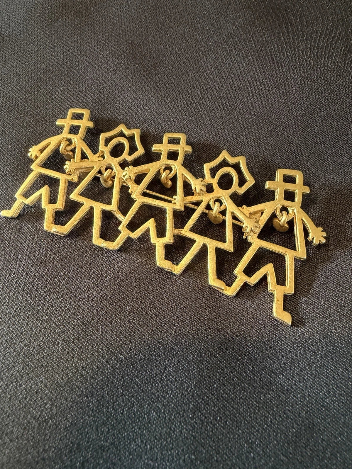 Vintage OAJC Gold Tone Figural Brooch Pin Dancing People Linked