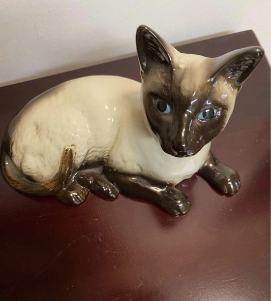 Beswick Siamese Cat Figurine