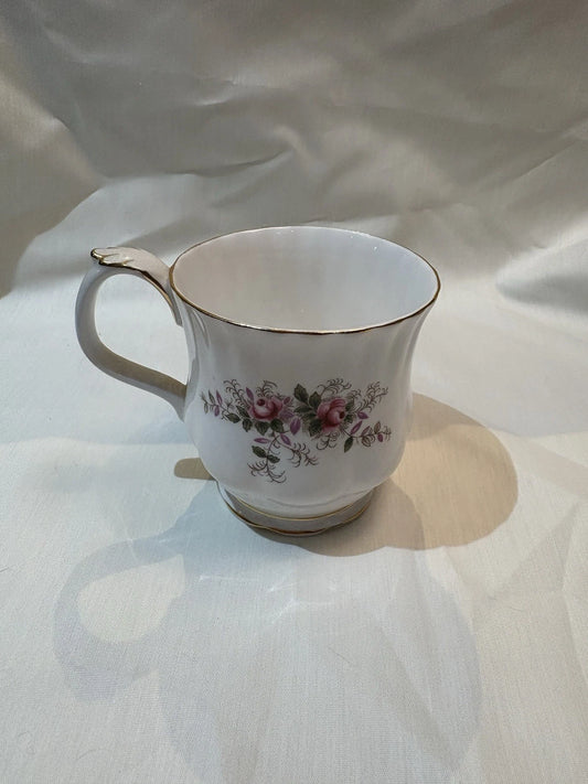 Royal Albert Lavender Rose Coffee Mug Bone China Made in England