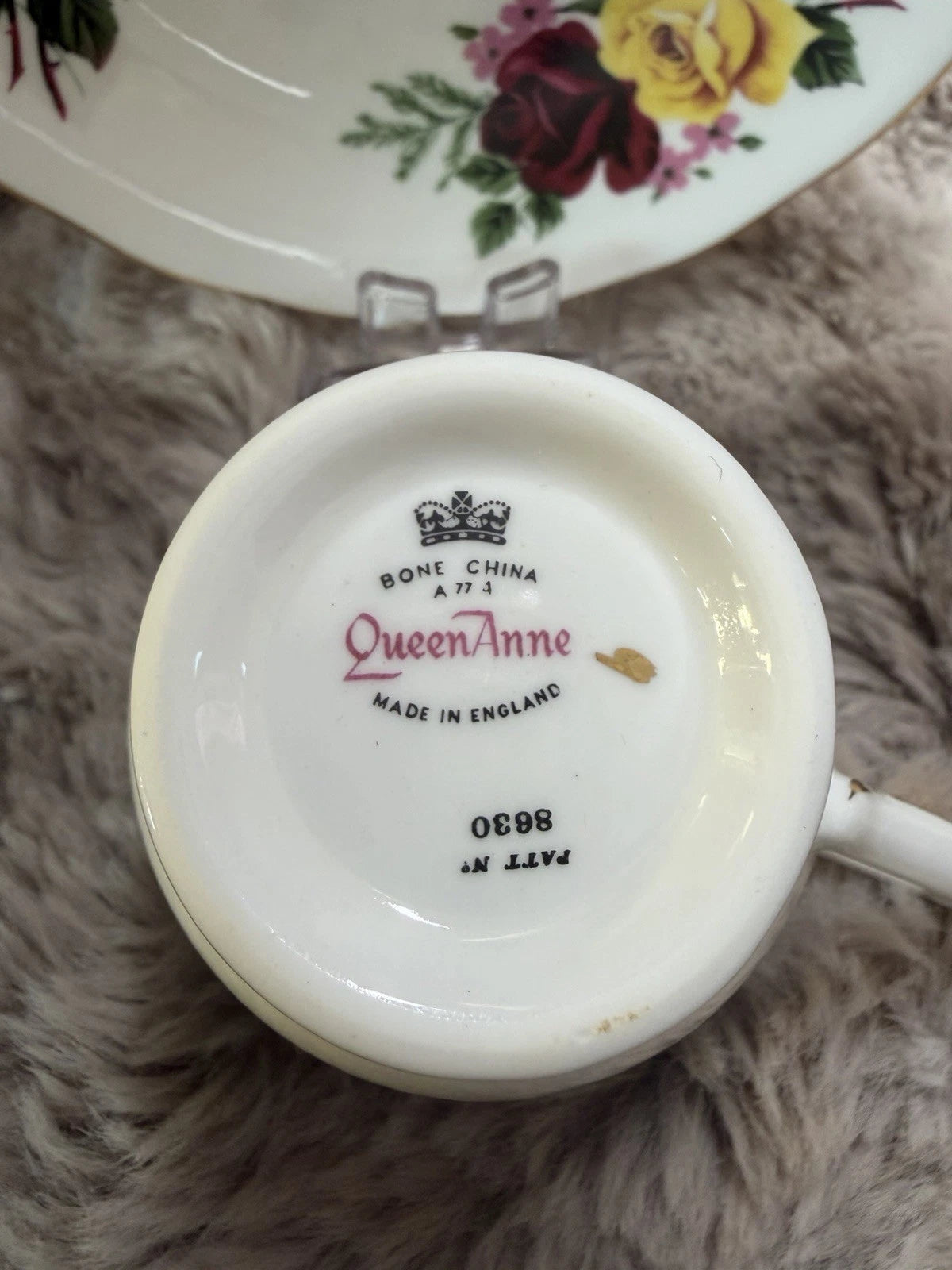 Queen Anne Bone China Tea Cup & Saucer - Crack In Saucer - Pings