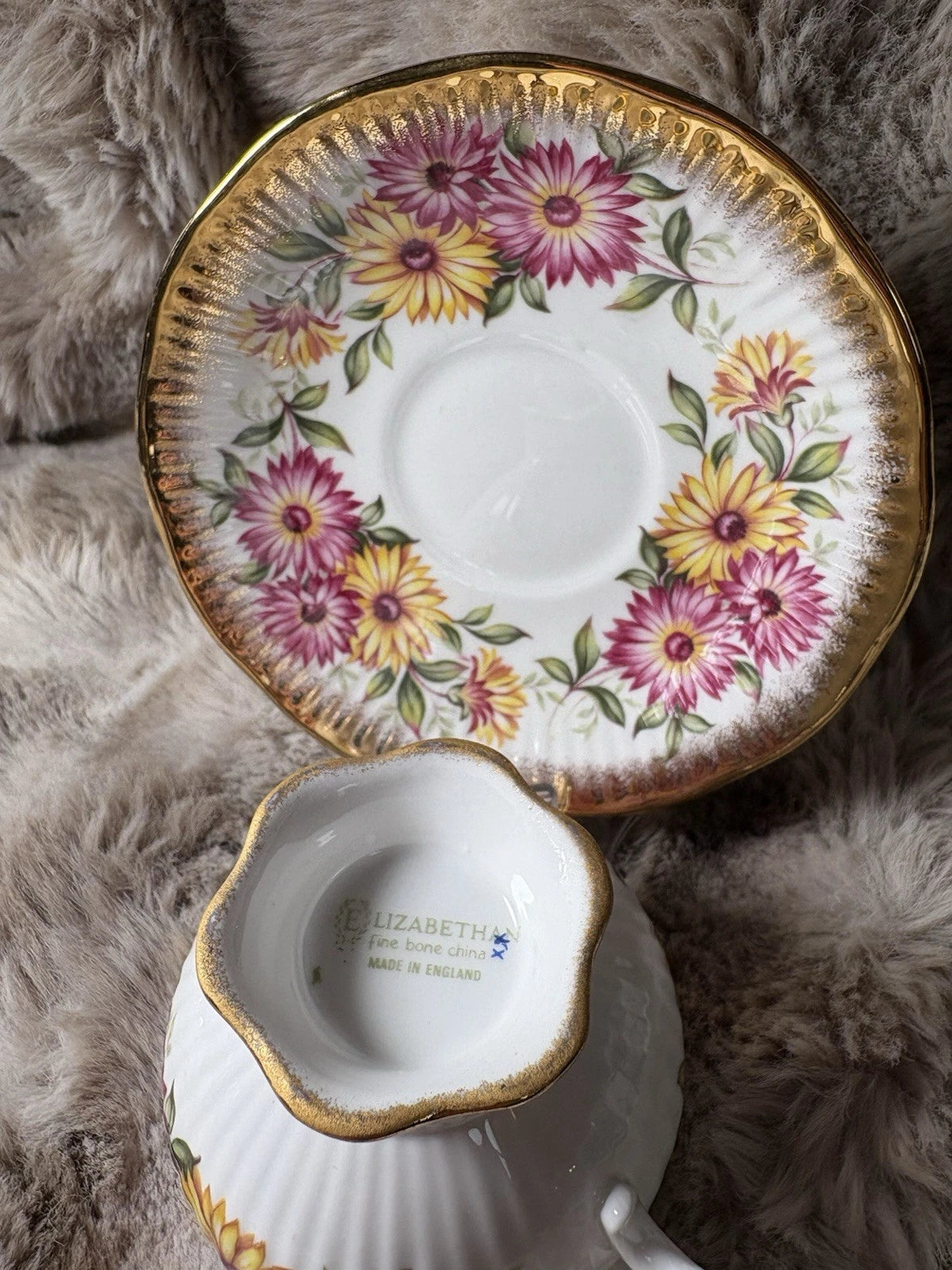 Vintage Elizabethan Fine Bone China Tea Cup & Saucer – Floral Gilt - English