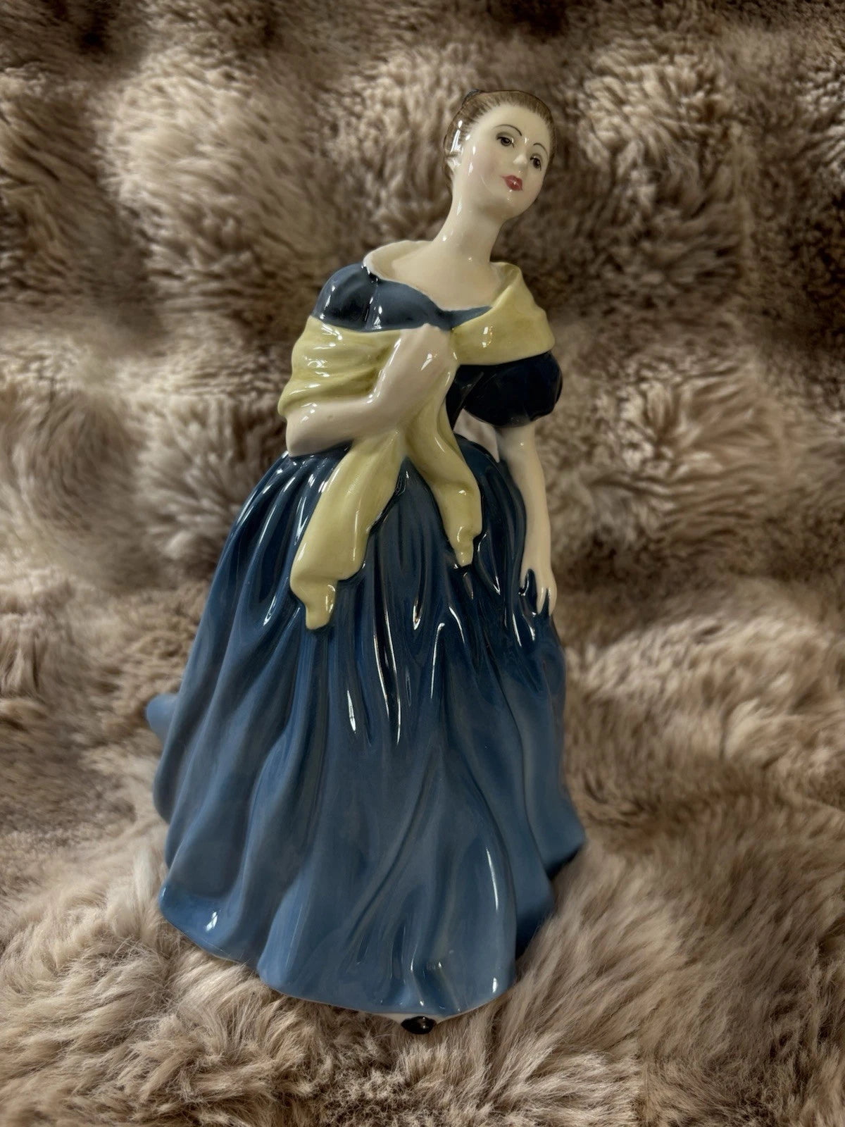Royal Doulton Figurine – Adrienne HN2304 – Fine Bone China