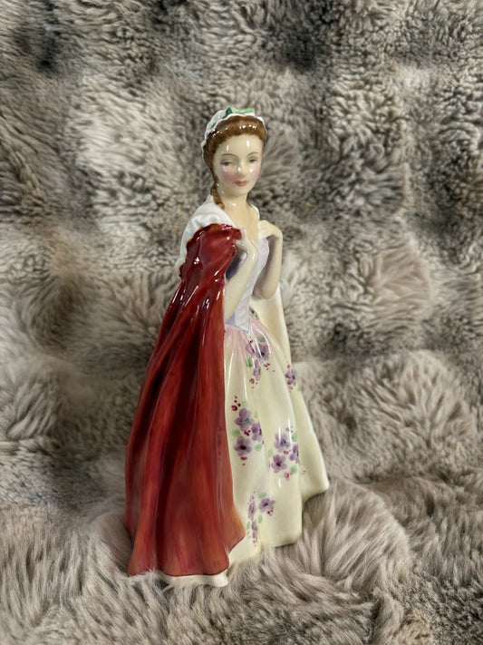 Royal Doulton “Bess” Figurine HN2002 – Bone China – England