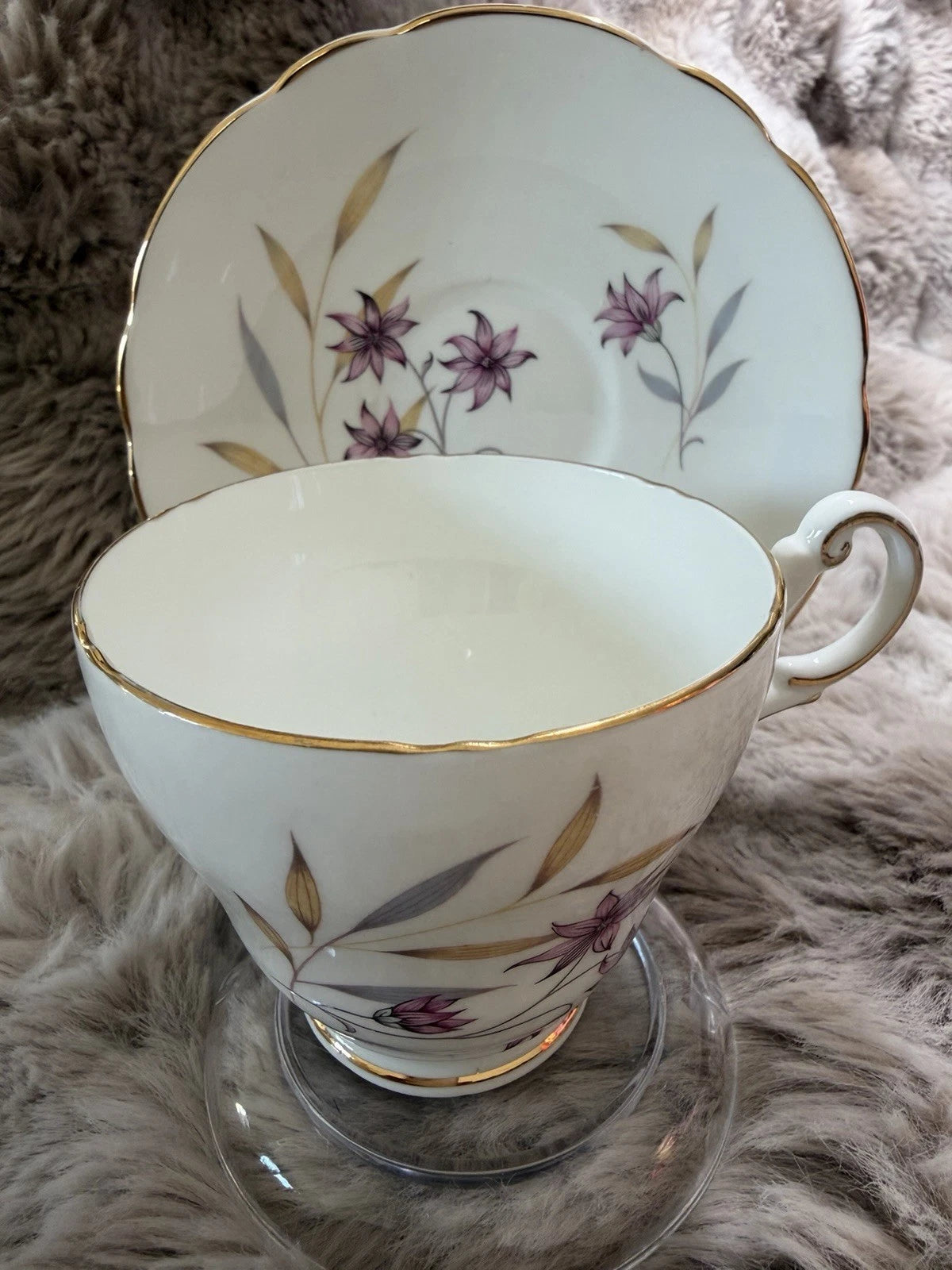 Regency tea cup and saucer - Pings