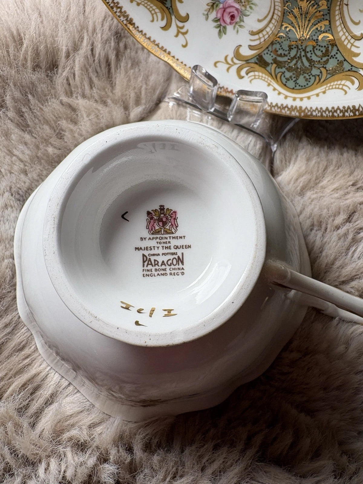Paragon Tea Cup And Saucer - by appointment to her majesty the queen- Pings 🛎️